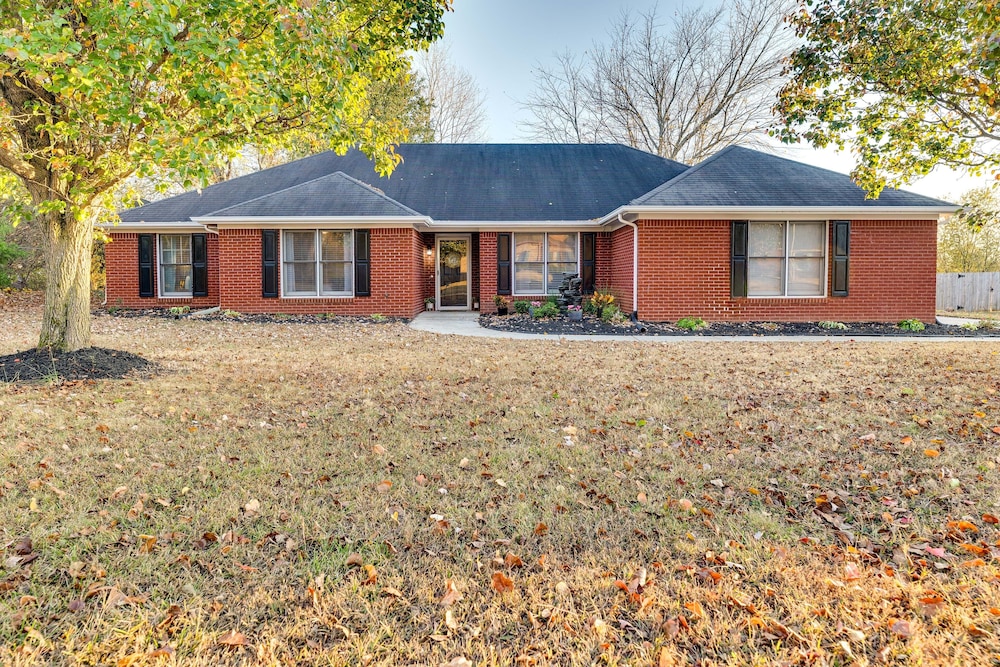 Spacious Madison Vacation Rental w/ Backyard! view 2