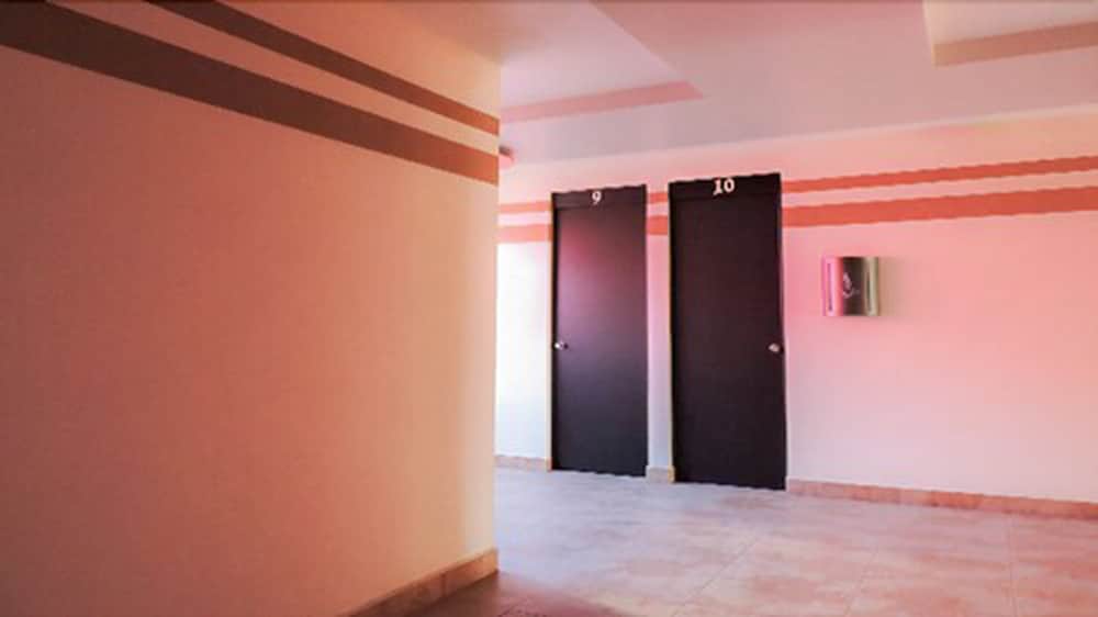 Hotel & Villas 7