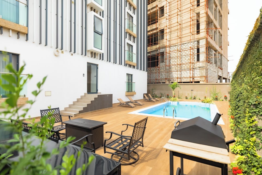 Belfast studio-Blue Waters Property.