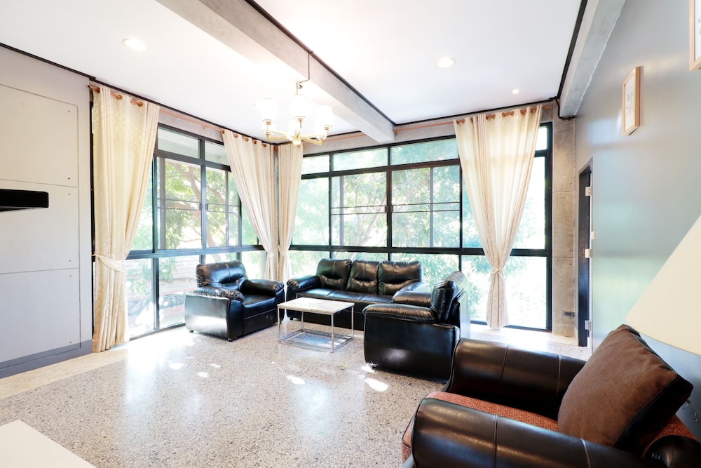 Capital O 464 At Nata Chiangmai Chic Jungle