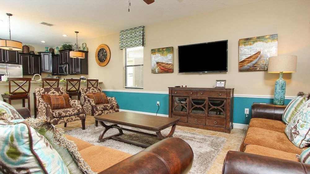 Championsgate Resort 7 Bedroom Home with Pool 7 Home