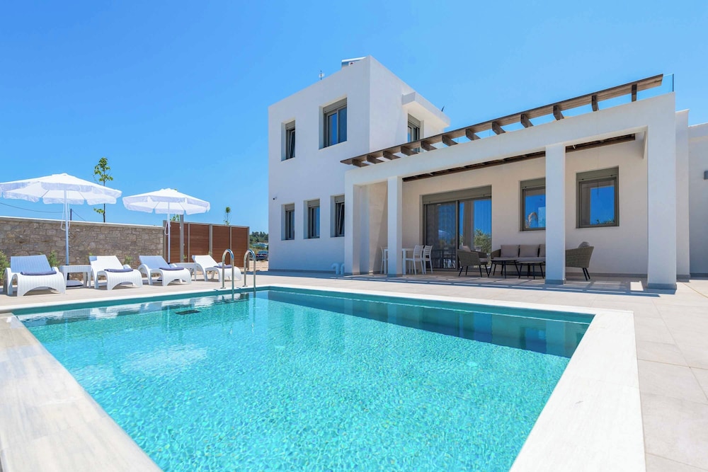 Villa Panaxia Akte