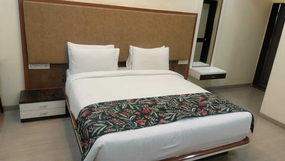 Hotel Lonavala Inn - Ekvira Devi Temple