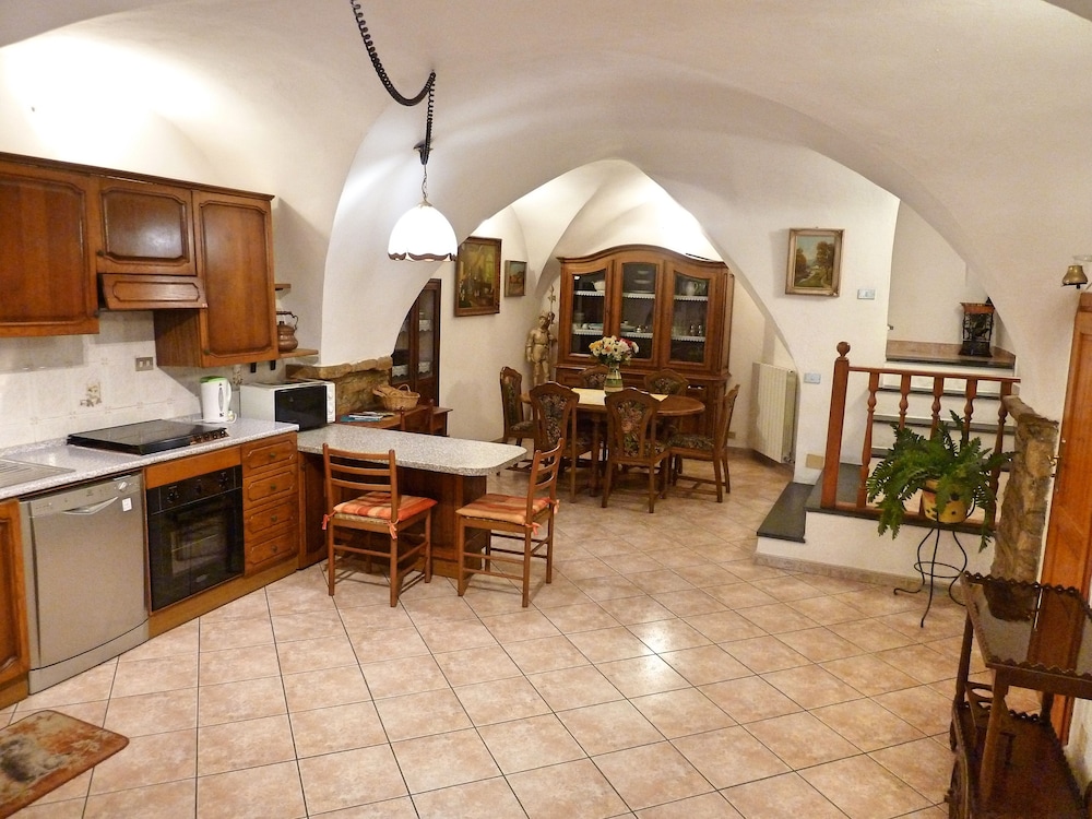 Casa Mamma Rosetta, one Step Away From the Sea, the Mountains and the Cycle Path