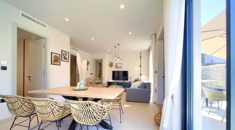 Villa Quarnaro With Heated Pool