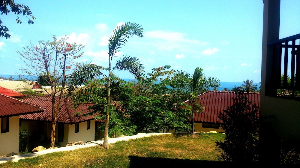 The W Villa