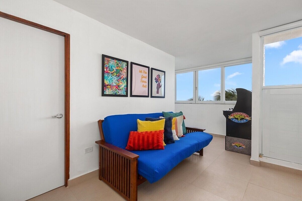 Puerto Rico Condado Beachfront w Pool Rental Otium Rentals - Property Image 9