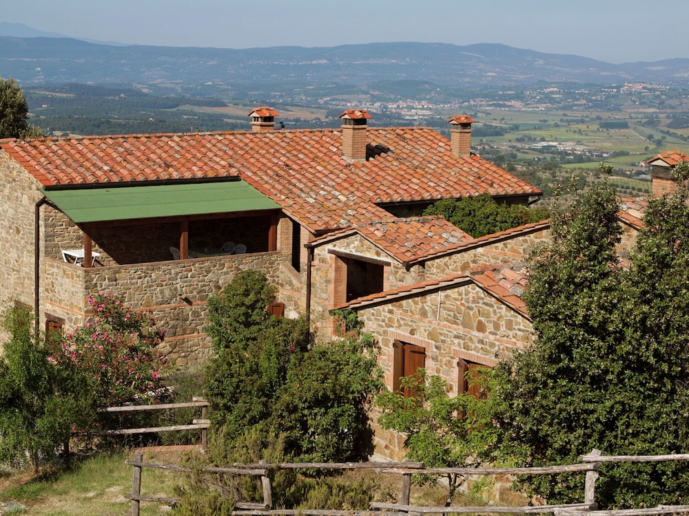 Cozy Farmhouse in Paciano With Private Pool view 5