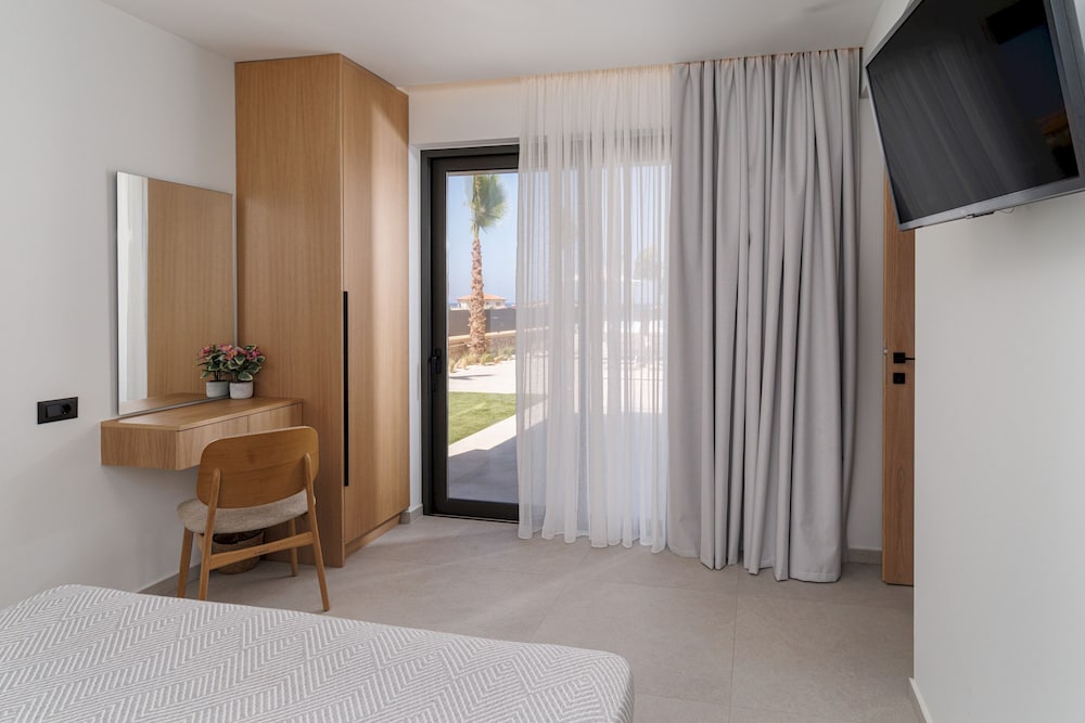 Divel Luxury Villas - Villa Ervin by Estia