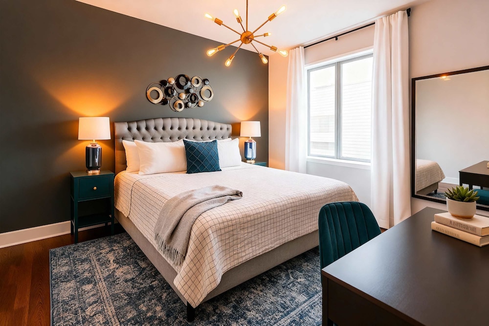 Elvis-themed 13 Beds Rooftop City Views