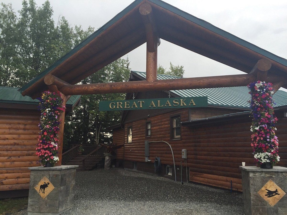 Great Alaska Adventures Lodge view 5