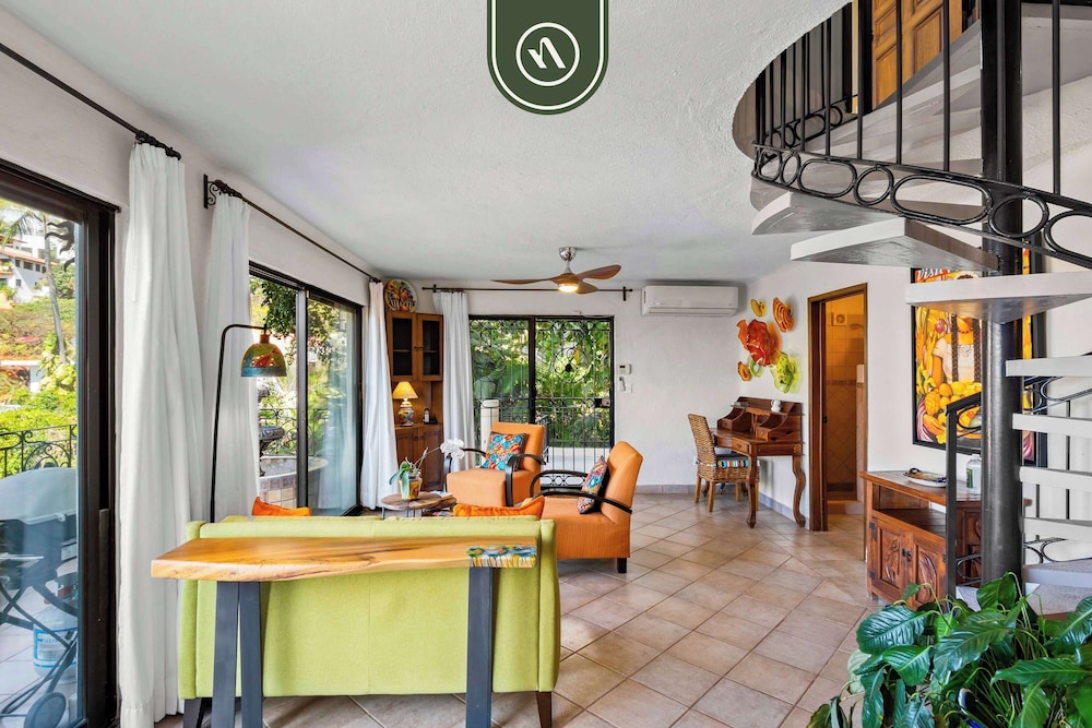 Mexican 2 BR Condo - Private Pool - Romantic Zone