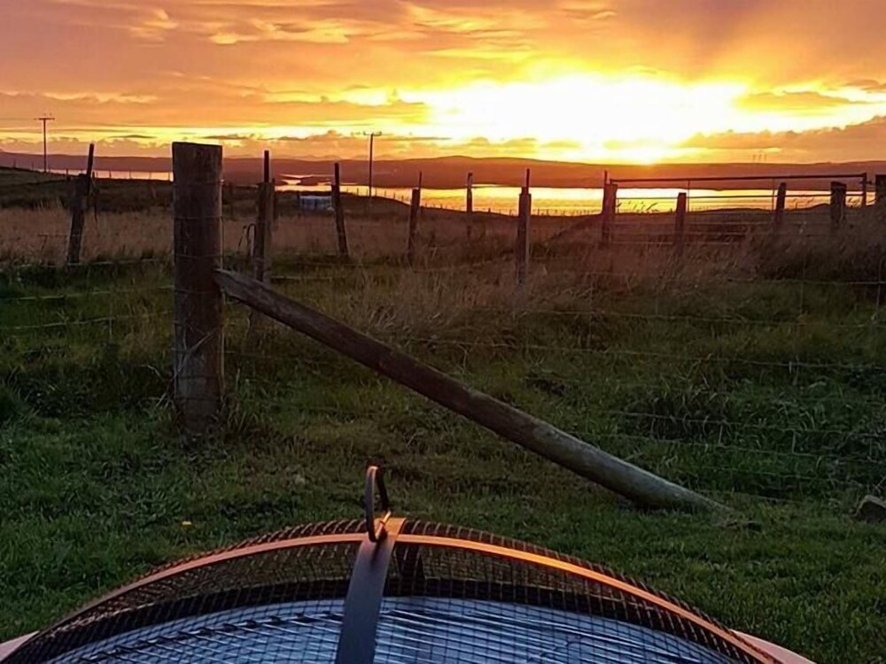 Hebrides Bothy - Glamping