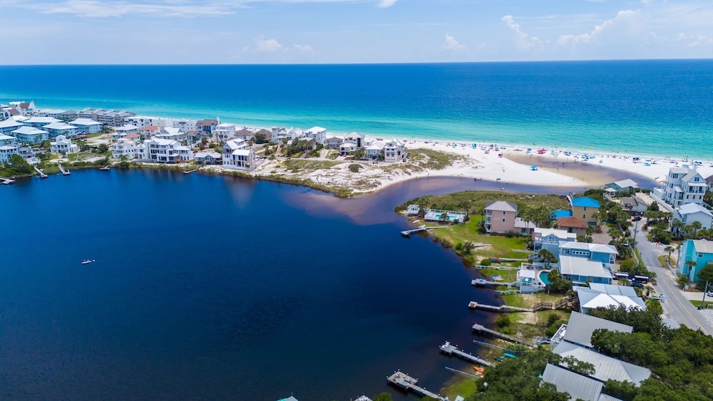 Magnolia Tides 6 Bedroom Home