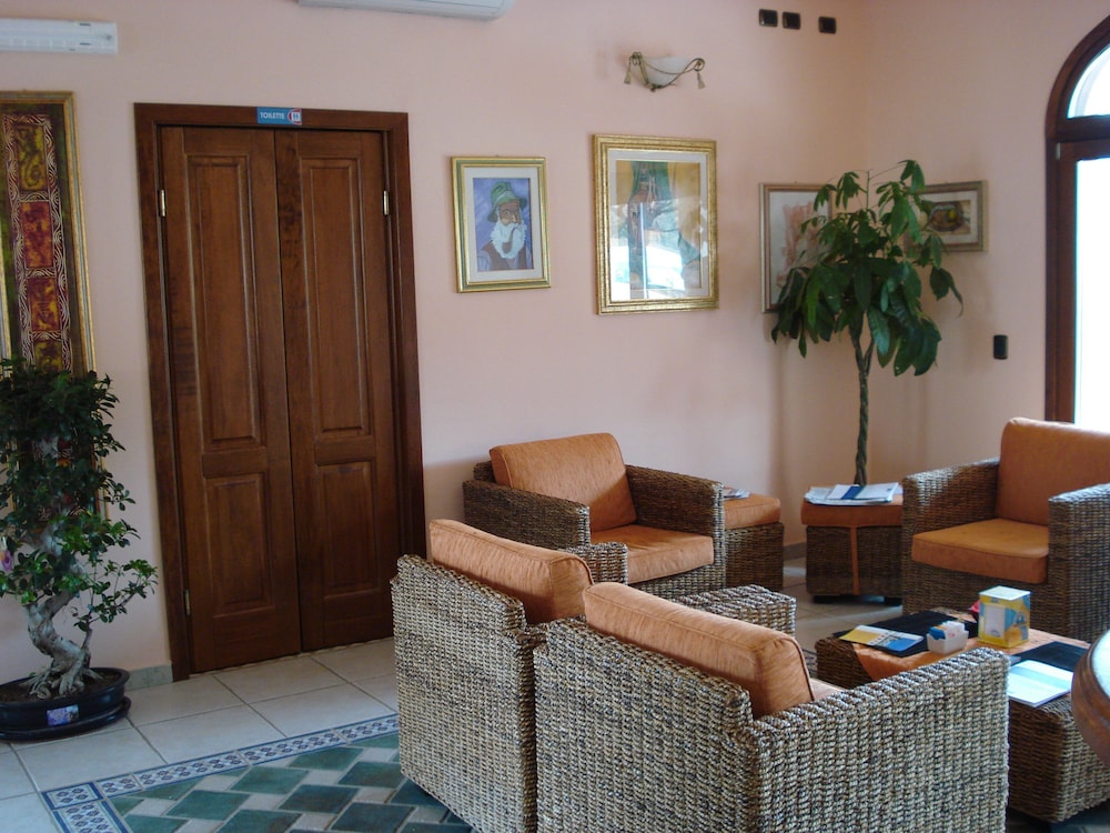 Albergo Residenziale Li Troni photo 2