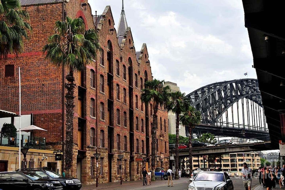 A Stylish Studio for 6, Next to Darling Harbour
