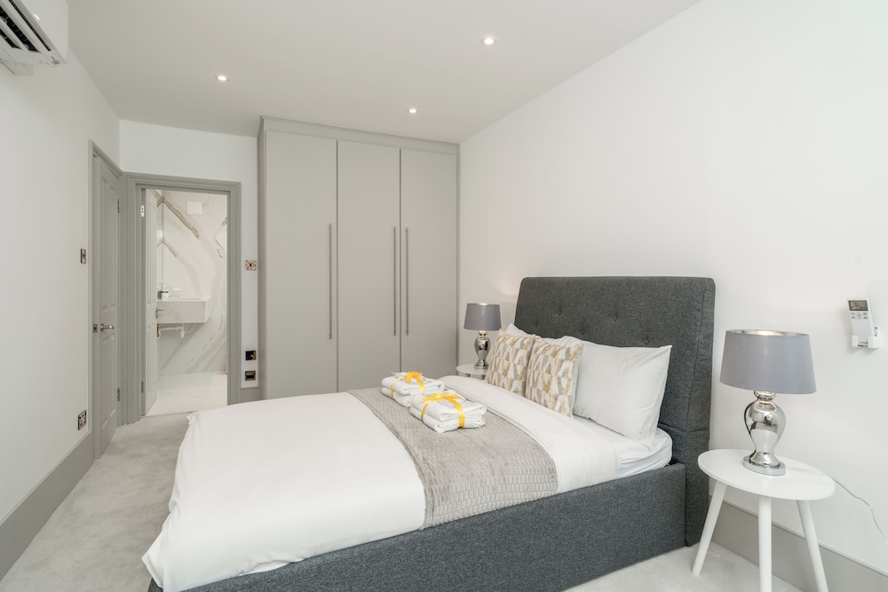 Luxury Eaton Mews House in London
