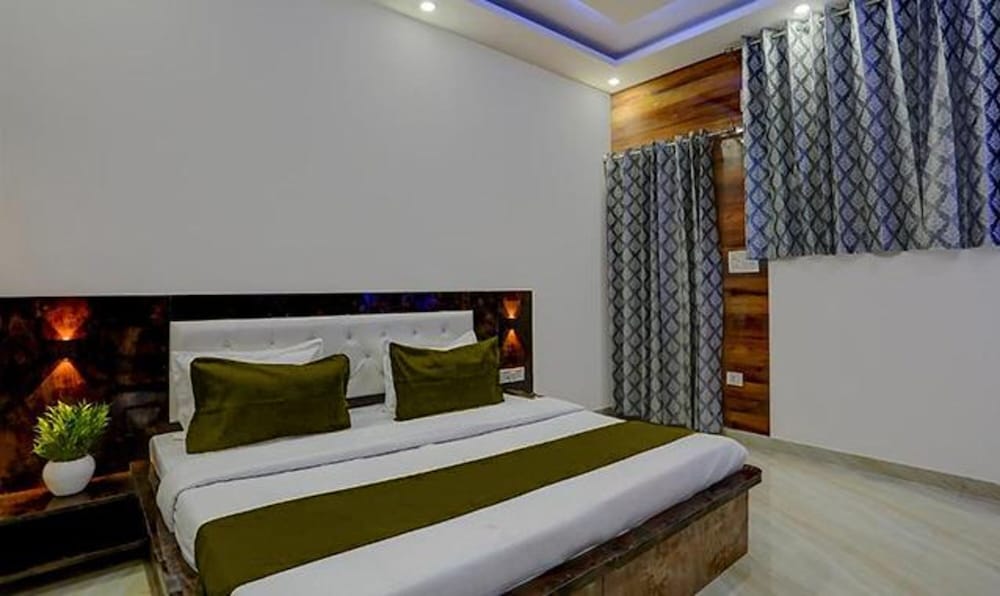 FabHotel Vihaan Regency