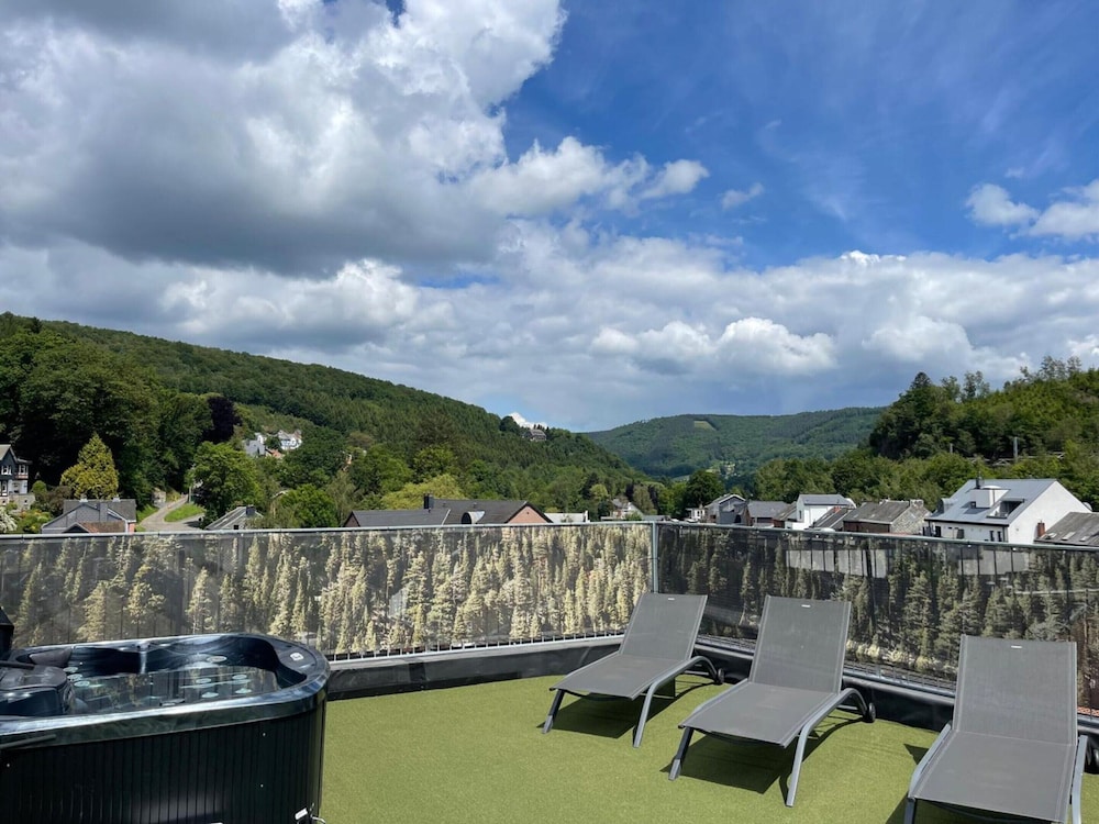 Holiday Home in Trois-ponts Near La Redoute