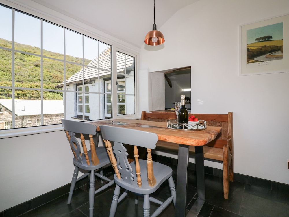 Harbour Cottage