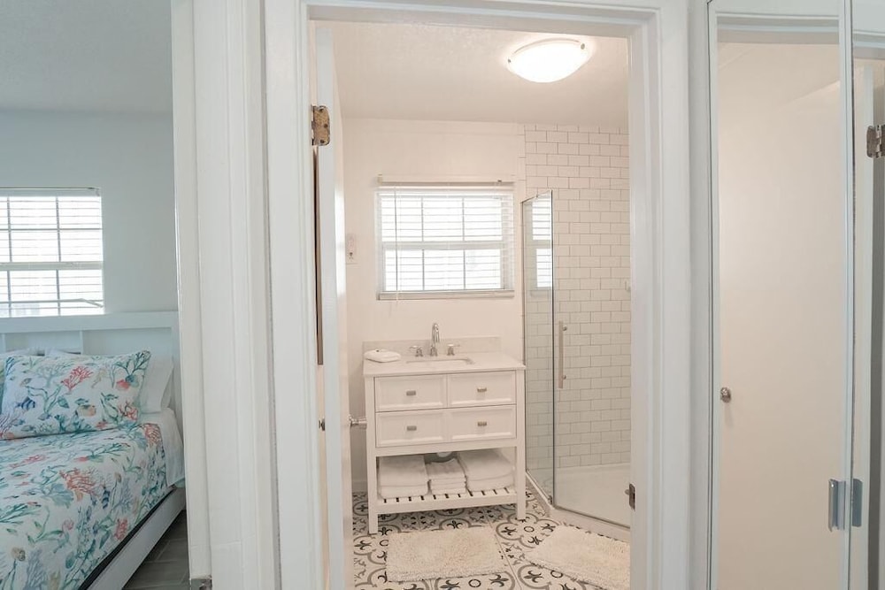 Barefoot Bungalow