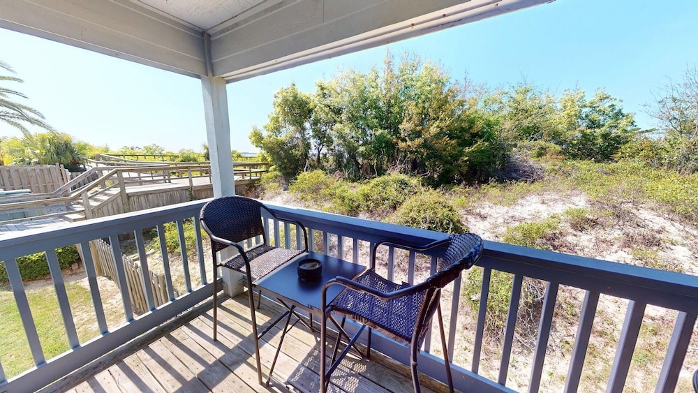 Beach Racquet B by Tybee Vacation Rentals