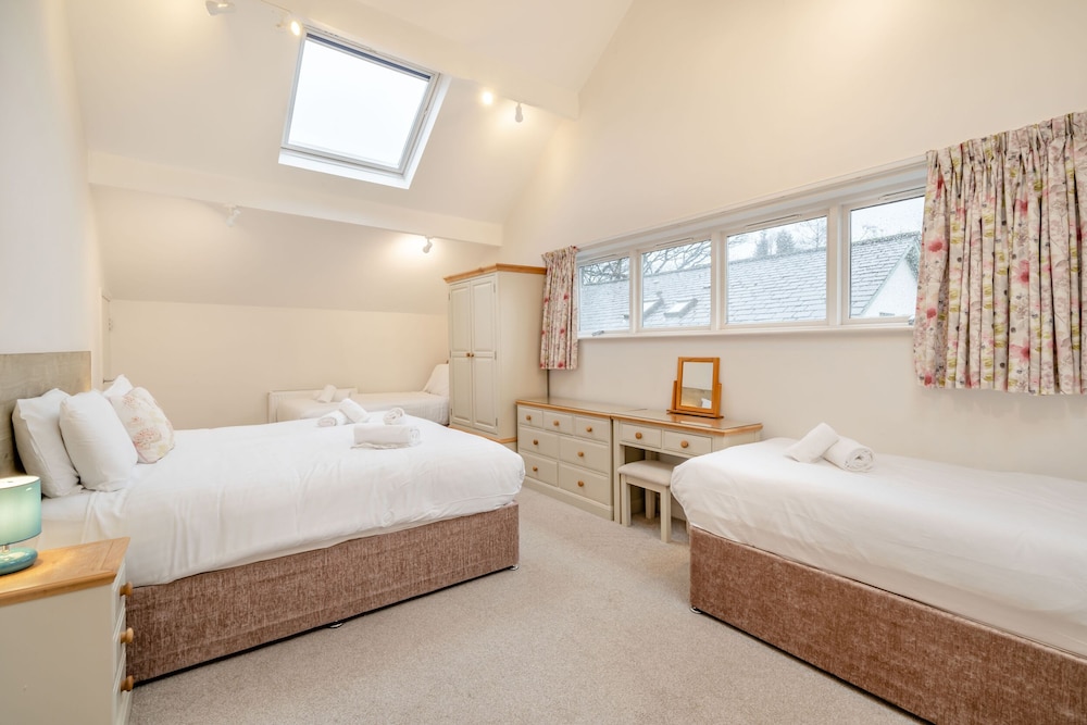 Hazel - Woodland Cottages