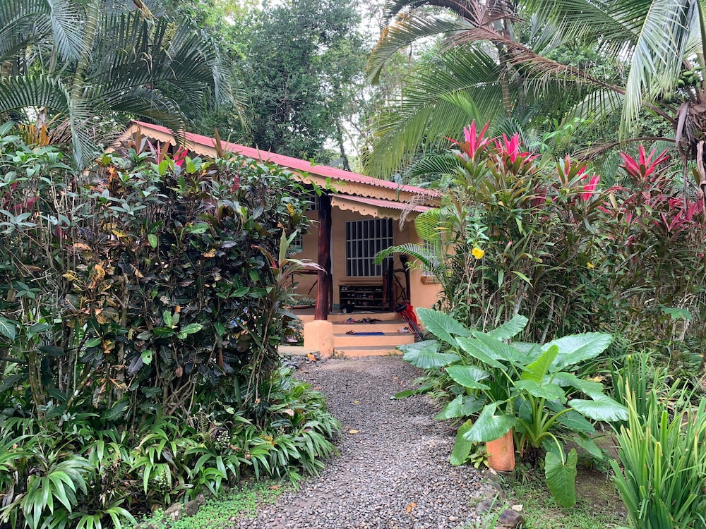 Luna Caribeña Village