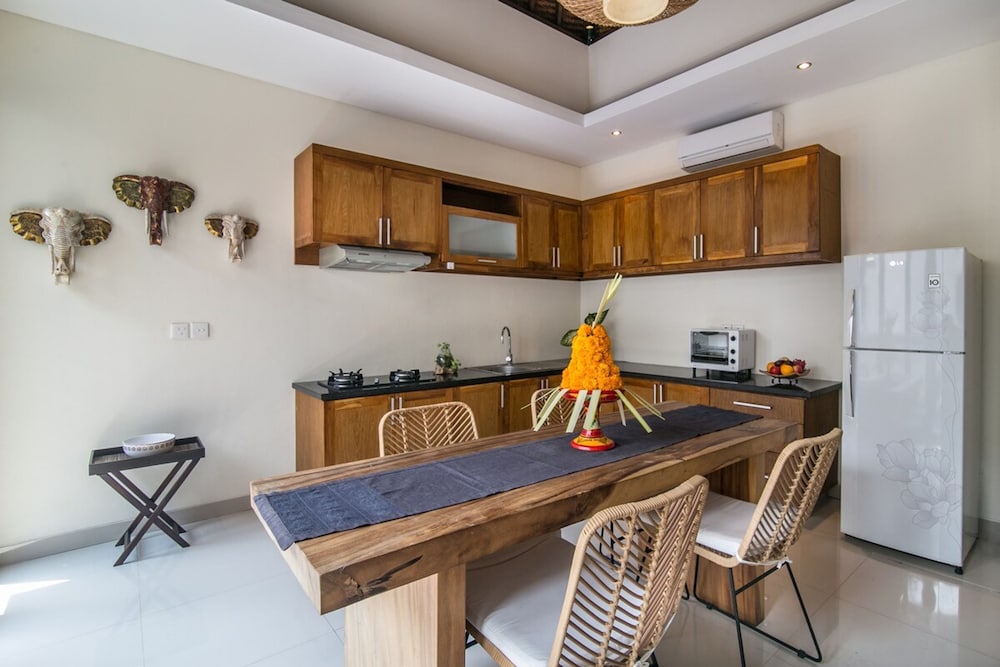 Marijo Villa 2BR Private Pool Mins to Central Ubud