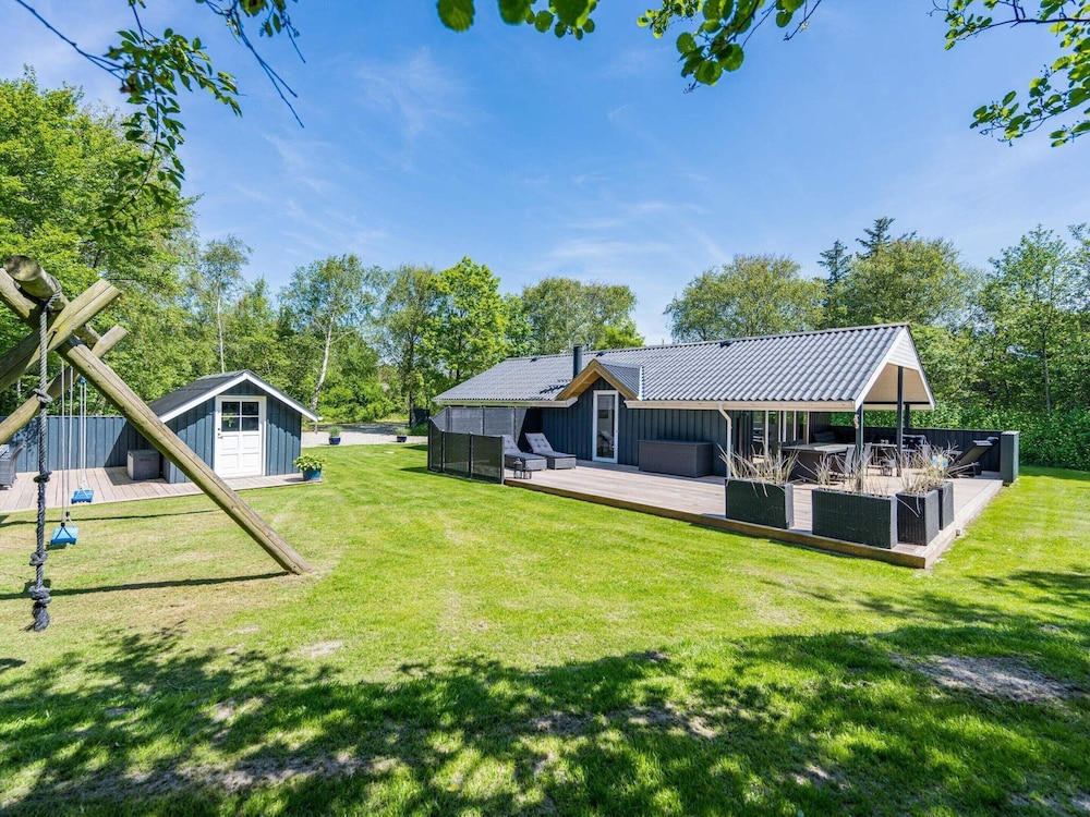 6 Person Holiday Home in Blavand view 3