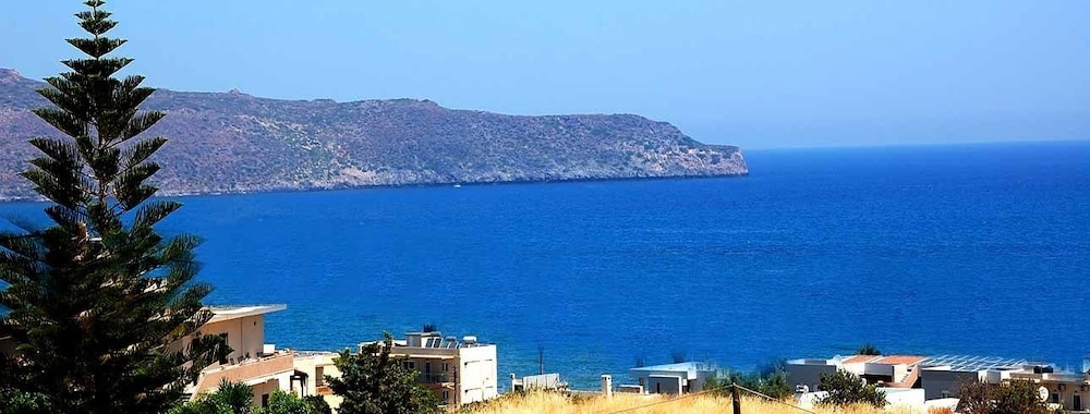 Armonia Apartments