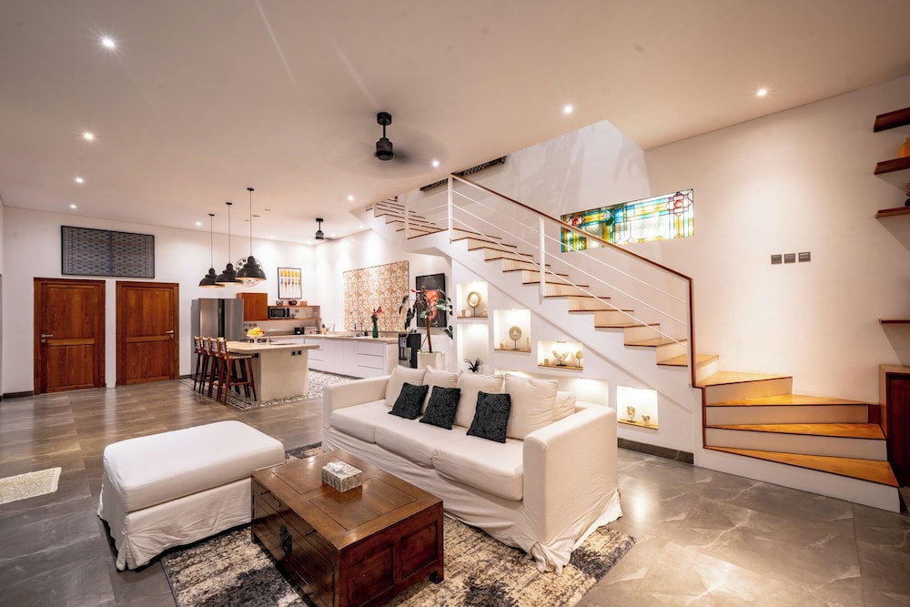 Villa Putih Umalas
