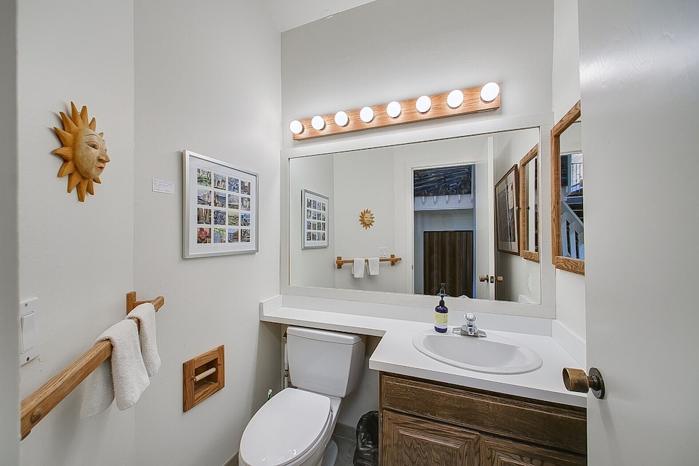 Teleidoscope Retreat - Property Image 50