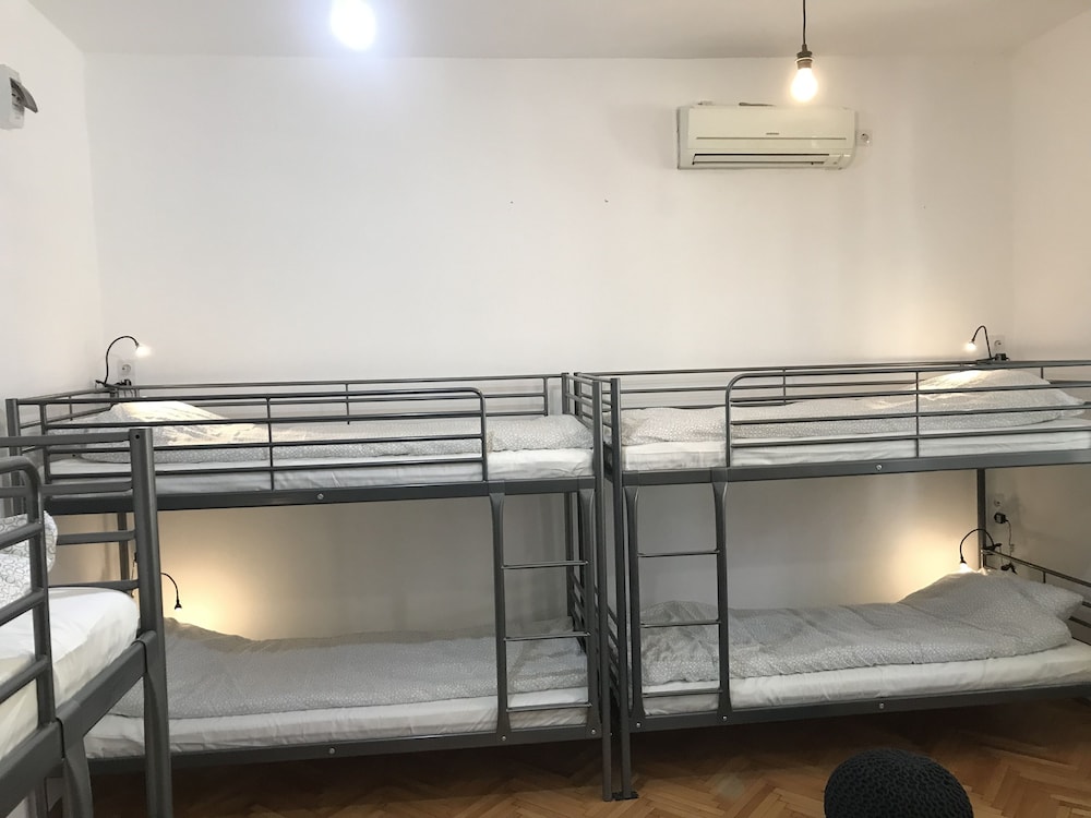 Passpartout Hostel