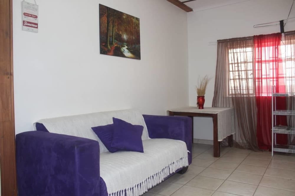Gabzone Guesthouse view 3