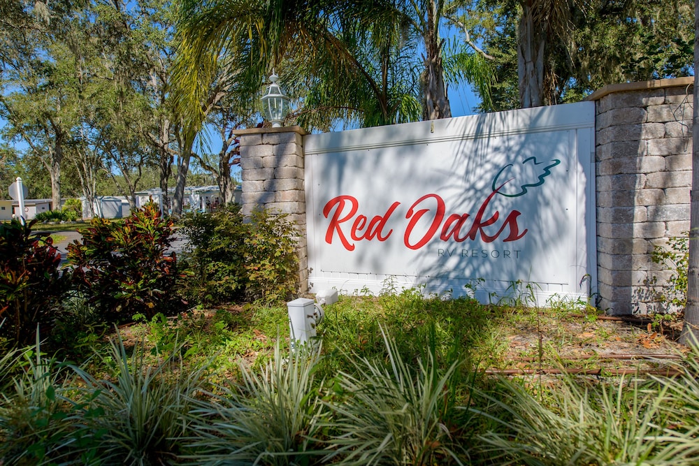 Red Oaks