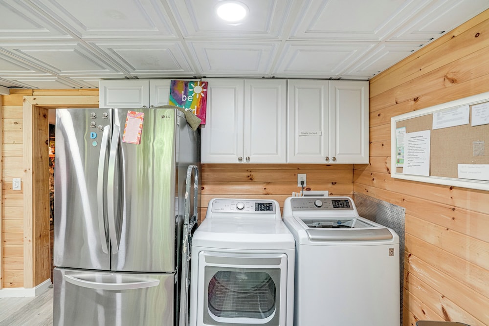 Family-friendly Richmond Cottage w/ Private Yard