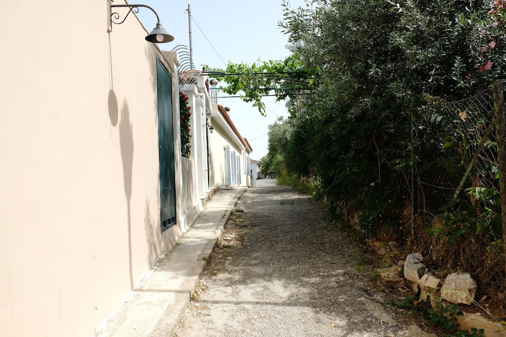 George Studio
