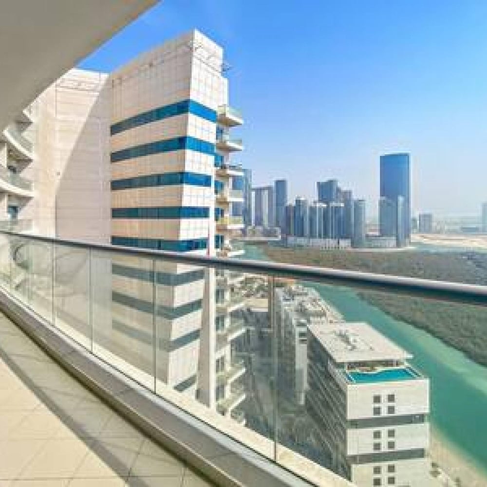 Silkhaus Modern Pad With Pool Gym Near Reem Park