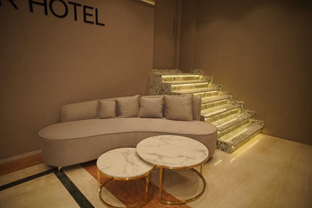 Lush Premier Hotel