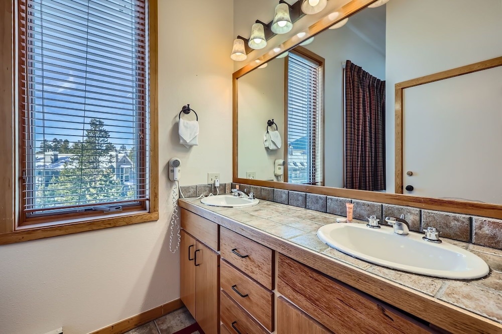 2017 Lodgepole 3 Bedroom Condo