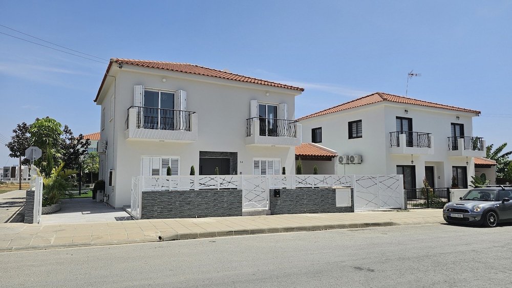 131 VOR - Stay M L Villa