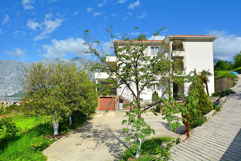 Apartments Soso