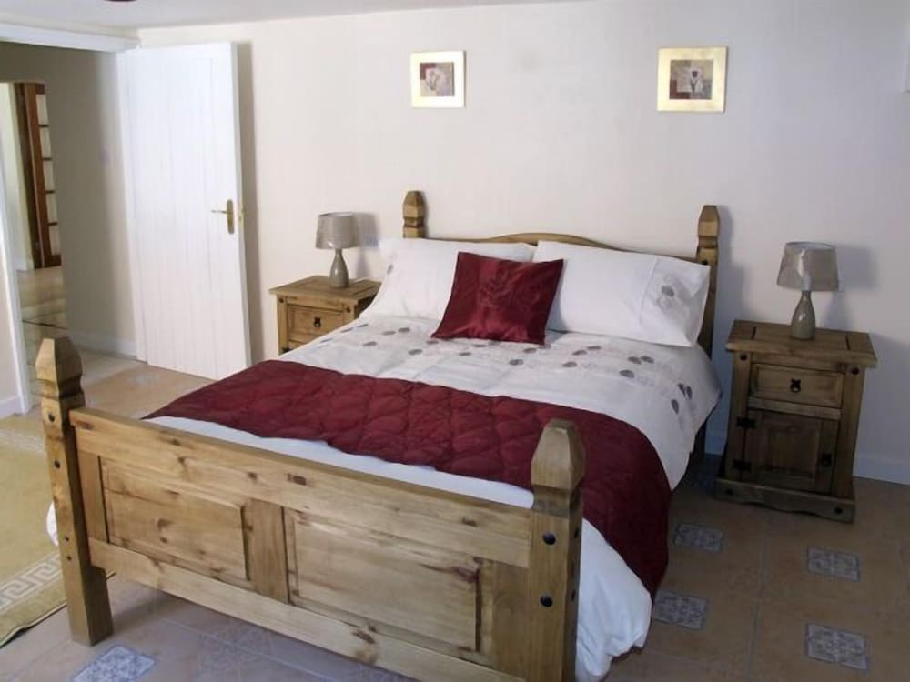 Rosewaters Cottage view 5