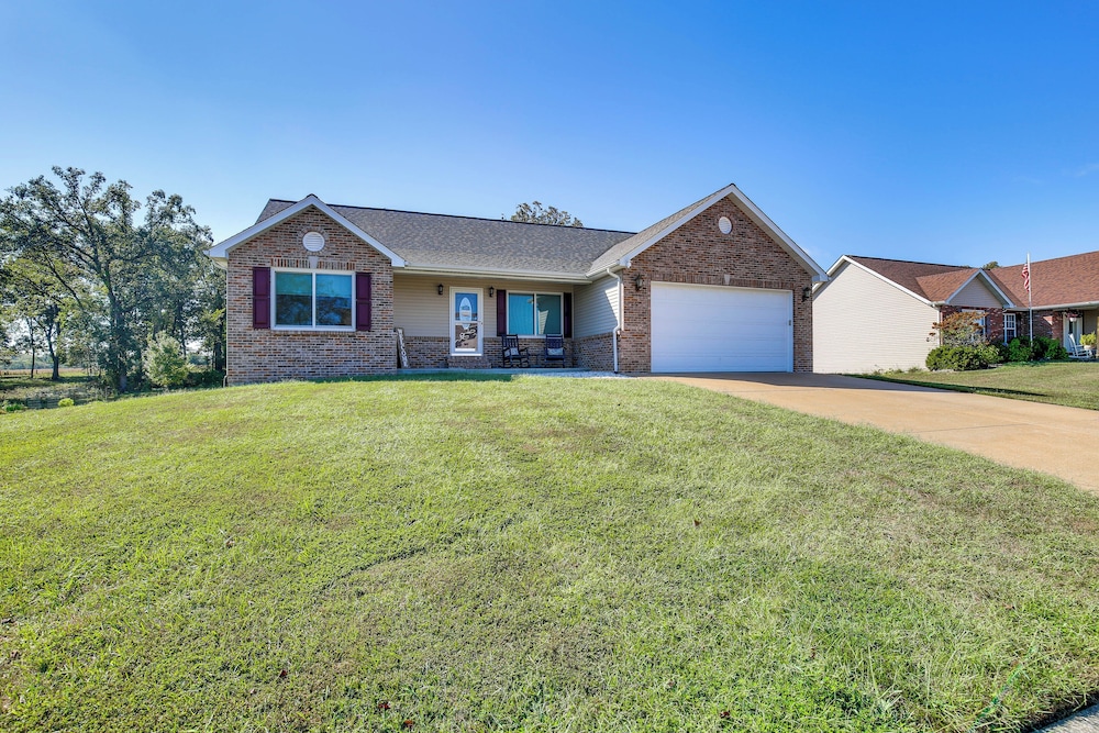 Sip, Soar & Explore: Spacious Union Home w/ Yard