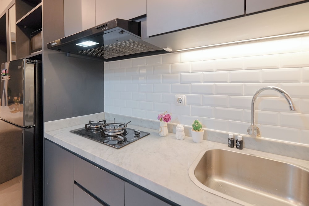 Comfort And Compact Studio At Apartment Tokyo Riverside Pik 2