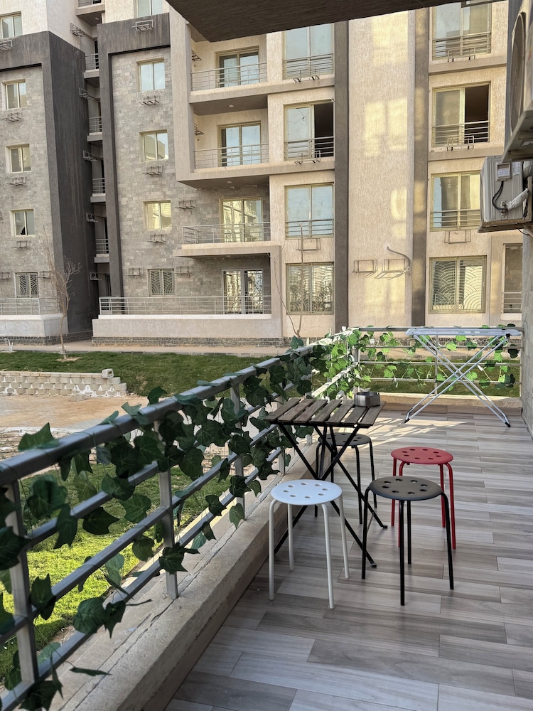 Unique 3-bedroom Apartment in First Al Sheikh Zayed, Cairo