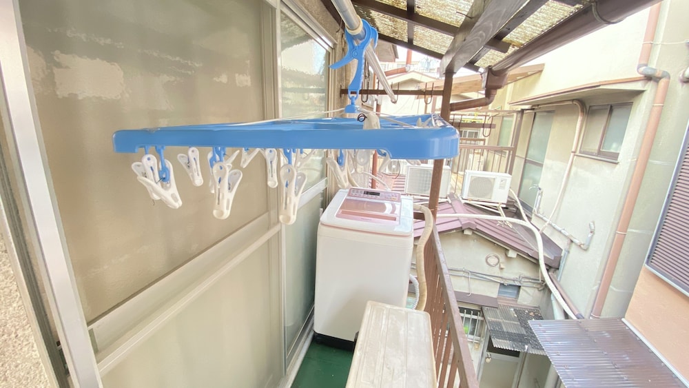 AkiraHome Tsurumibashi