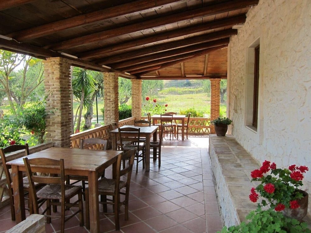 Lithies Organic Farm view 5