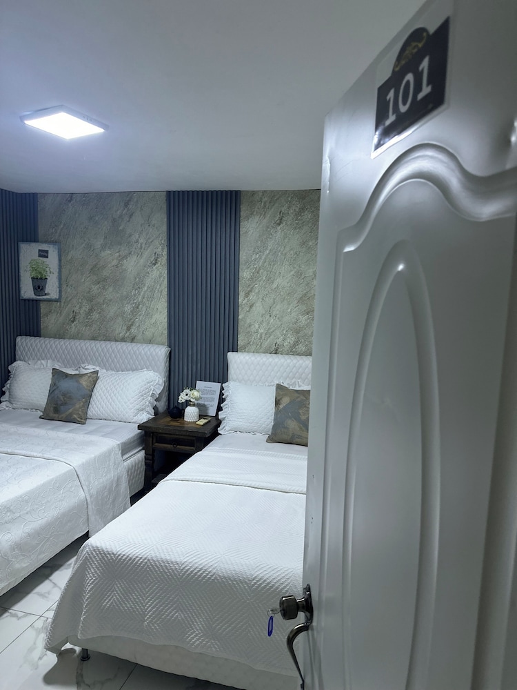 Onyx luxury rd